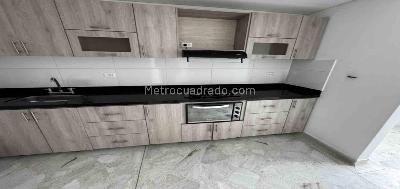 Apartamento de 3 alcobas en arriendo en Florida Nueva, Medellín, 140 m² · foto 3 de 17