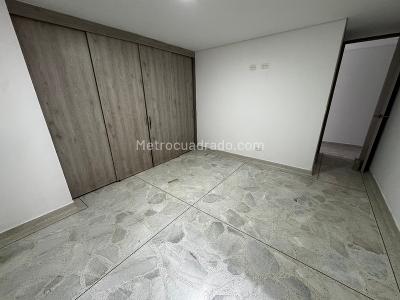 Apartamento de 3 alcobas en arriendo en Florida Nueva, Medellín, 140 m² · foto 9 de 17