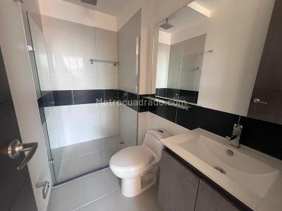 Apartamento en arriendo en La Linde, Medellín · foto 12 de 18