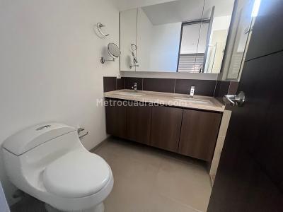 Apartamento en arriendo en La Linde, Medellín · foto 14 de 18