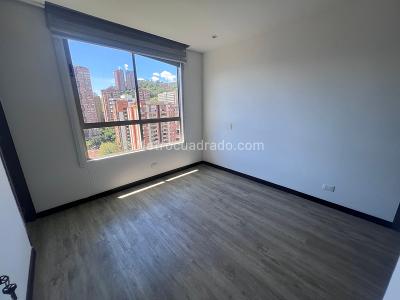 Apartamento en arriendo en La Linde, Medellín · foto 8 de 18