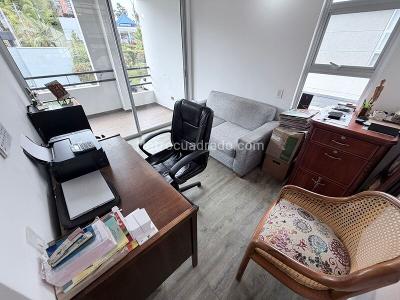 Casa de 5 alcobas en venta en Barro Blanco Y Zona Franca, Rionegro, 190 m² · foto 11 de 16