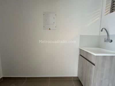 Apartamento de 2 alcobas en venta en El Poblado, Medellín, 92 m² · foto 15 de 19