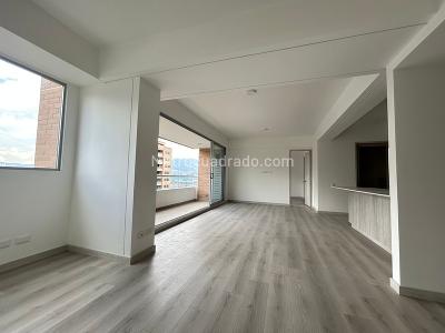 Apartamento de 2 alcobas en venta en El Poblado, Medellín, 92 m² · foto 3 de 19