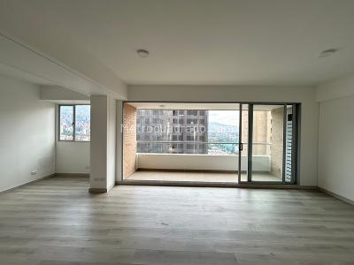 Apartamento de 2 alcobas en venta en El Poblado, Medellín, 92 m² · foto 5 de 19