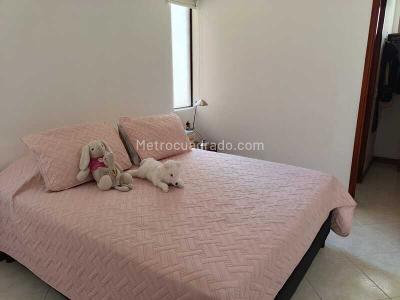 Apartamento de 2 alcobas en venta en Conquistadores, Medellín, 79 m² · foto 4 de 8