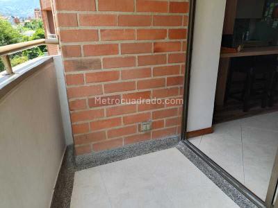 Apartamento de 2 alcobas en venta en Conquistadores, Medellín, 79 m² · foto 8 de 8