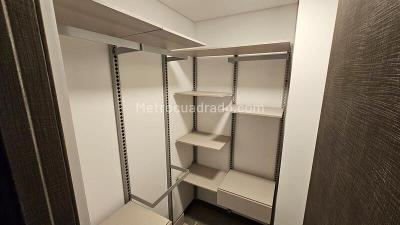 Apartamento de 3 alcobas en arriendo en El Poblado, Medellín, 179 m² · foto 16 de 20