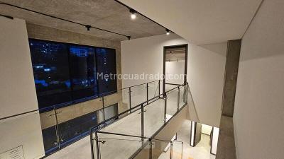 Apartamento de 3 alcobas en arriendo en El Poblado, Medellín, 179 m² · foto 7 de 20
