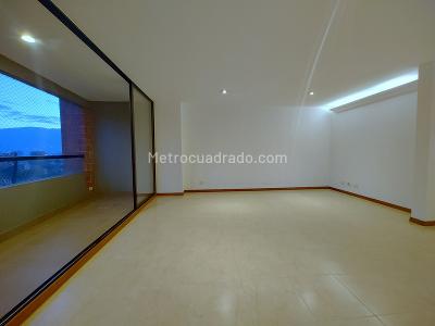 Apartamento de 3 alcobas en arriendo en El Poblado, Medellín, 113 m² · foto 2 de 14