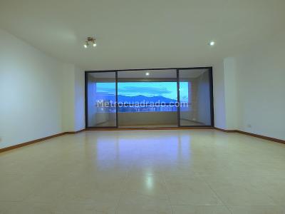 Apartamento de 3 alcobas en arriendo en El Poblado, Medellín, 113 m² · foto 3 de 14