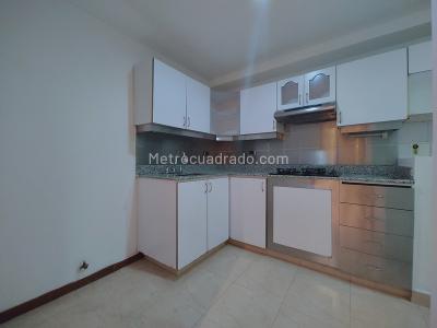 Apartamento de 3 alcobas en arriendo en El Poblado, Medellín, 113 m² · foto 6 de 14