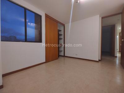 Apartamento de 3 alcobas en arriendo en El Poblado, Medellín, 113 m² · foto 9 de 14