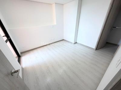 Apartamento de 3 alcobas en venta en San Antonio De Pereira, Rionegro, 86 m² · foto 7 de 19