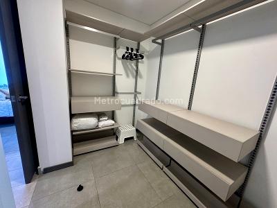Apartamento de 2 alcobas en arriendo en El Poblado, Medellín, 107 m² · foto 12 de 20