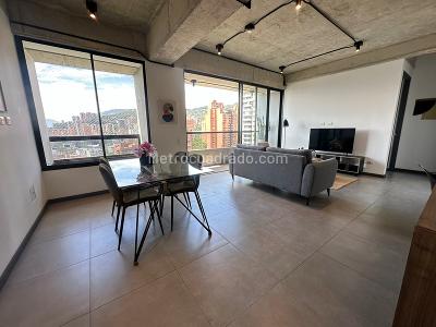 Apartamento de 2 alcobas en arriendo en El Poblado, Medellín, 107 m² · foto 2 de 20