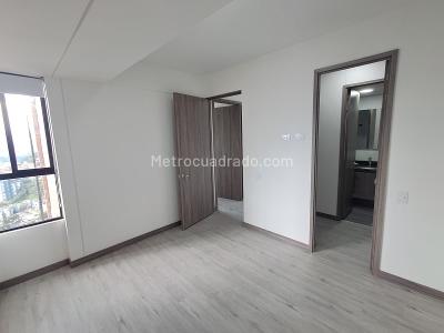 Apartamento de 2 alcobas en arriendo en Las Palmas, Medellín, 71 m² · foto 3 de 8