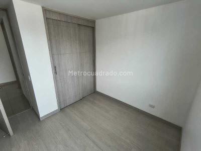 Apartamento de 3 alcobas en arriendo en Otro, Sabaneta, 85 m² · foto 5 de 13