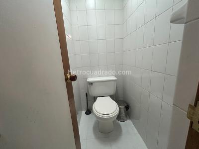 Apartaestudio en arriendo en Laureles, Medellín · foto 6 de 7