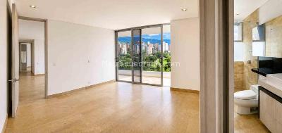 Apartamento en arriendo en Los Balsos, Medellín · foto 2 de 7