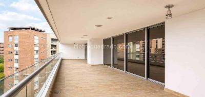 Apartamento en arriendo en Los Balsos, Medellín · foto 5 de 7