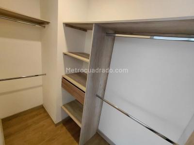 Apartaestudio en arriendo en El Poblado, Medellín · foto 8 de 13