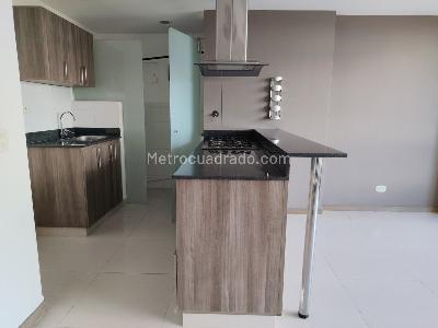 Apartamento de 3 alcobas en arriendo en Los Colegios, Rionegro, 85 m² · foto 3 de 14