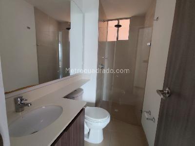 Apartamento de 3 alcobas en arriendo en Los Colegios, Rionegro, 85 m² · foto 10 de 14