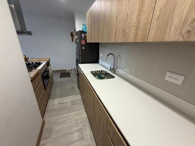 Apartaestudio en venta en San Nicolas, Rionegro, 58 m² · foto 6 de 9