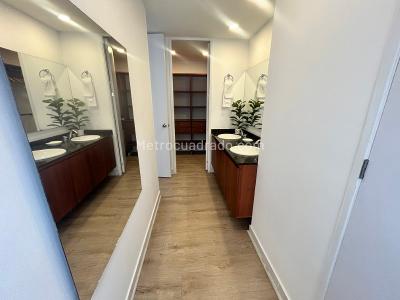 Apartamento de 2 alcobas en arriendo en Alejandria, Medellín, 115 m² · foto 7 de 14