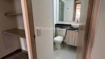 Apartamento de 3 alcobas en venta en Niquia, Bello, 50 m² · foto 11 de 12