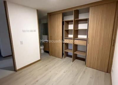 Apartamento de 2 alcobas en venta en La Doctora, Sabaneta, 62 m² · foto 6 de 8