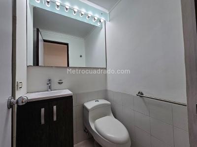 Apartamento en arriendo en Patio Bonito, Medellín · foto 11 de 15