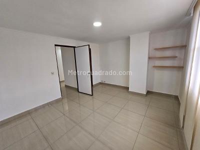 Apartamento en arriendo en Patio Bonito, Medellín · foto 5 de 15