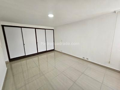 Apartamento en arriendo en Patio Bonito, Medellín · foto 8 de 15