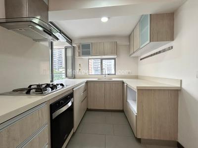 Apartamento en arriendo en Loma De Las Brujas, Envigado · foto 2 de 13