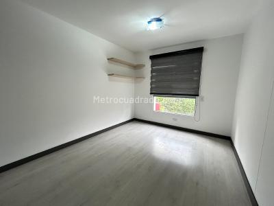 Apartamento en arriendo en Loma De Las Brujas, Envigado · foto 5 de 13