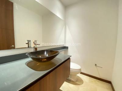 Apartamento en arriendo en El Tesoro, Medellín · foto 14 de 15