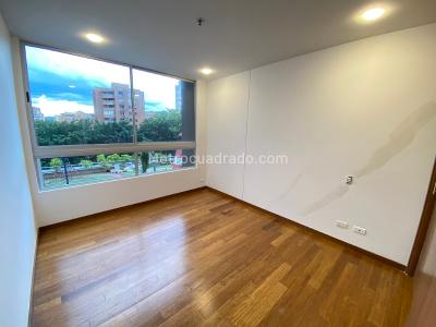 Apartamento en arriendo en El Tesoro, Medellín · foto 9 de 15