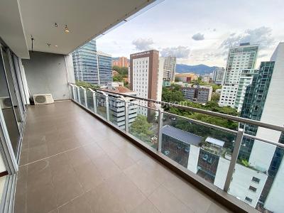 Apartamento de 2 alcobas en arriendo en El Poblado, Medellín, 120 m² · foto 10 de 12