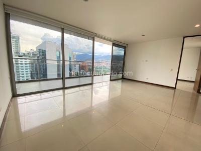 Apartamento de 2 alcobas en arriendo en El Poblado, Medellín, 120 m² · foto 11 de 12