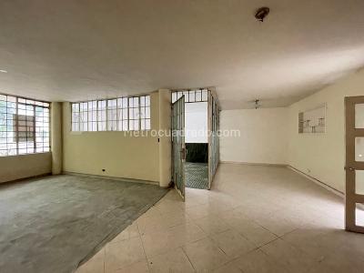 Casa en arriendo en Conquistadores, Medellín · foto 2 de 16