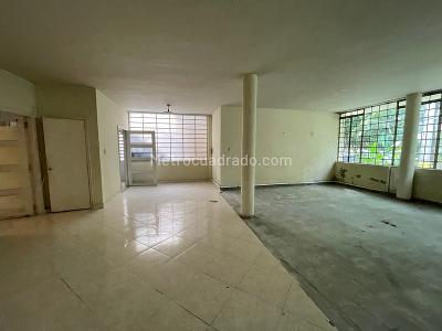 Casa en arriendo en Conquistadores, Medellín · foto 3 de 16