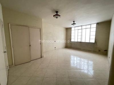 Casa en arriendo en Conquistadores, Medellín · foto 7 de 16
