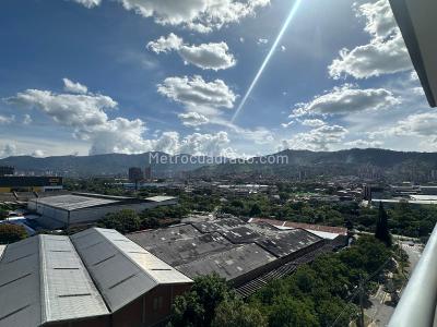 Apartamento de 3 alcobas en arriendo en Jardines Envigado, Envigado, 90 m² · foto 12 de 13