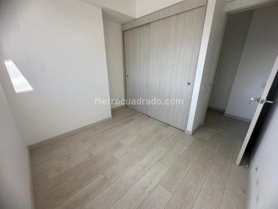 Apartamento de 3 alcobas en arriendo en Jardines Envigado, Envigado, 90 m² · foto 5 de 13