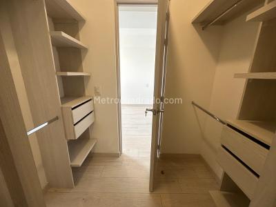 Apartamento de 3 alcobas en arriendo en Jardines Envigado, Envigado, 90 m² · foto 6 de 13