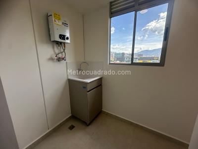 Apartamento de 3 alcobas en arriendo en Jardines Envigado, Envigado, 90 m² · foto 9 de 13
