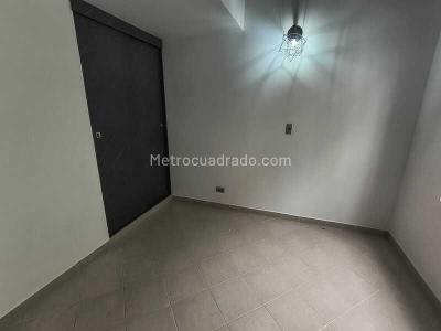 Casa de 4 alcobas en venta en Suramerica, Itagüí, 189 m² · foto 11 de 20