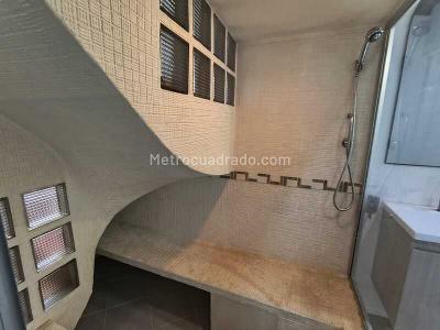 Casa de 4 alcobas en venta en Suramerica, Itagüí, 189 m² · foto 16 de 20